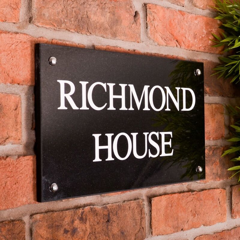 Granite House Sign in Black